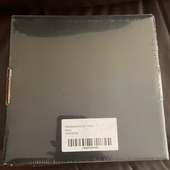 New Renaissance Pose 3 Boxset - Picture 2 of 3